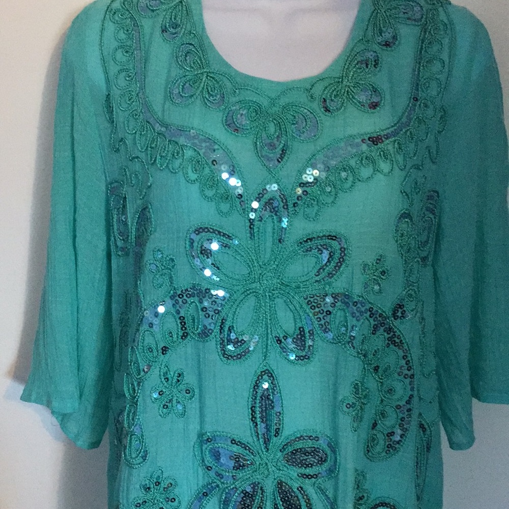 Turquoise tunic sequence